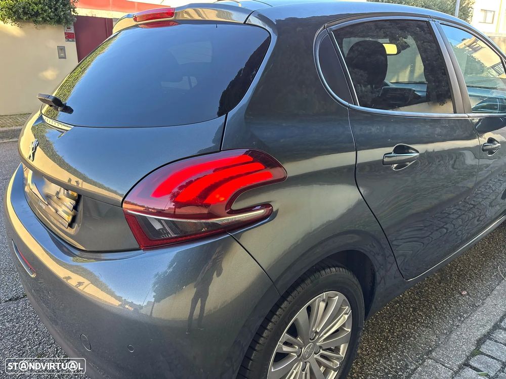 Peugeot 208 1.6 BlueHDi Style - 20