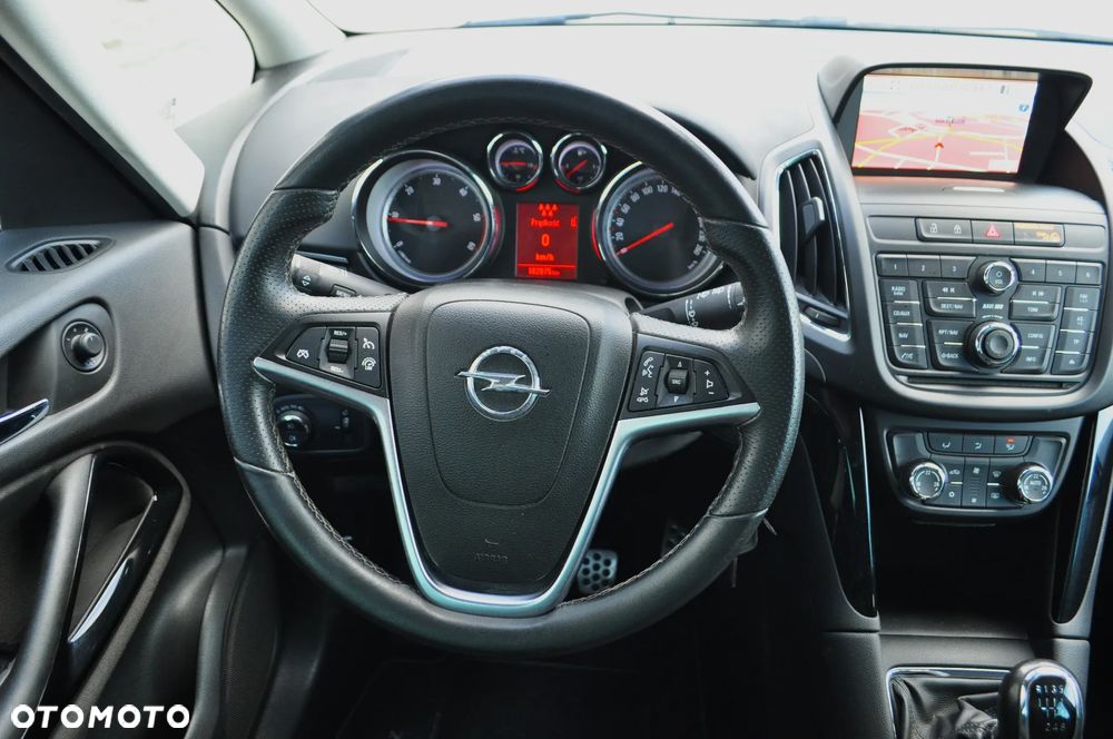 Opel Zafira - 13