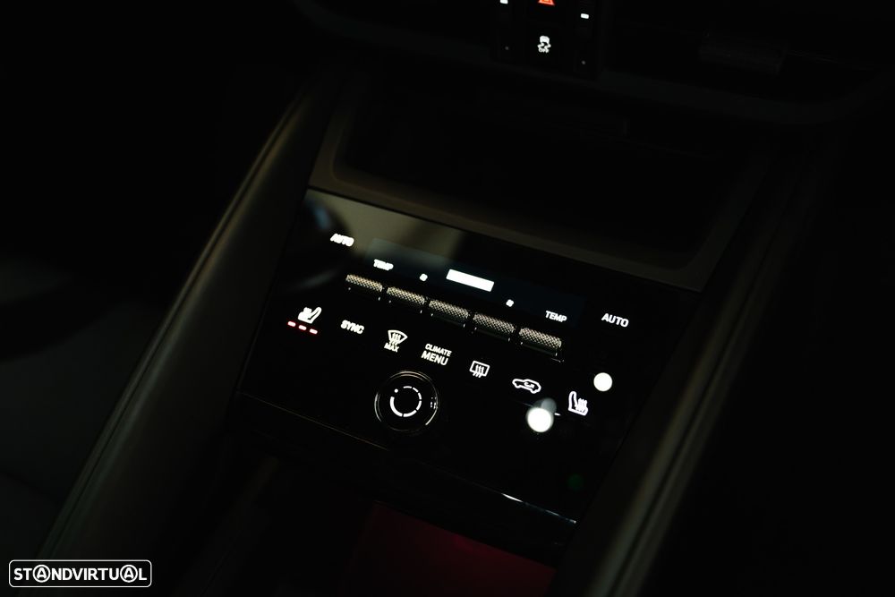 Porsche Macan Electric - 21