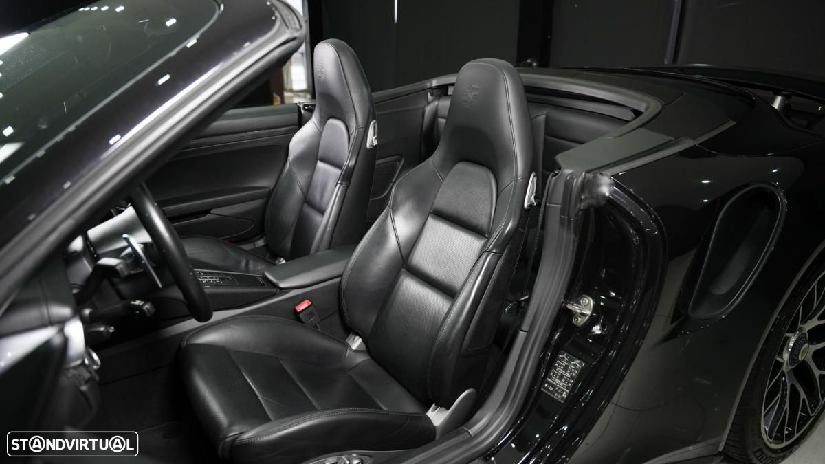 Porsche 911 (991) Turbo S PDK - 46