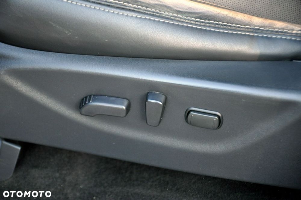 Nissan Navara - 23