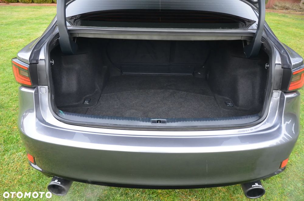 Lexus IS 250 F Sport - 31