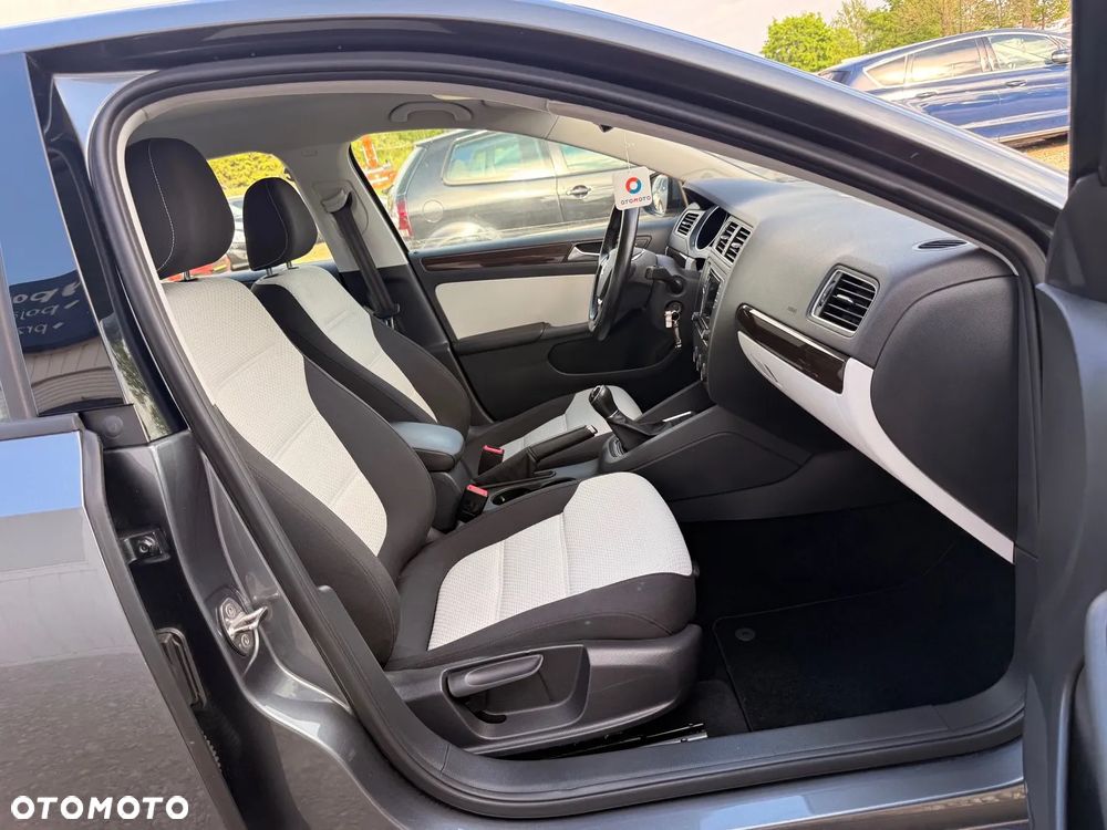 Volkswagen Jetta 2.0 TDI DPF BMT Comfortline - 22