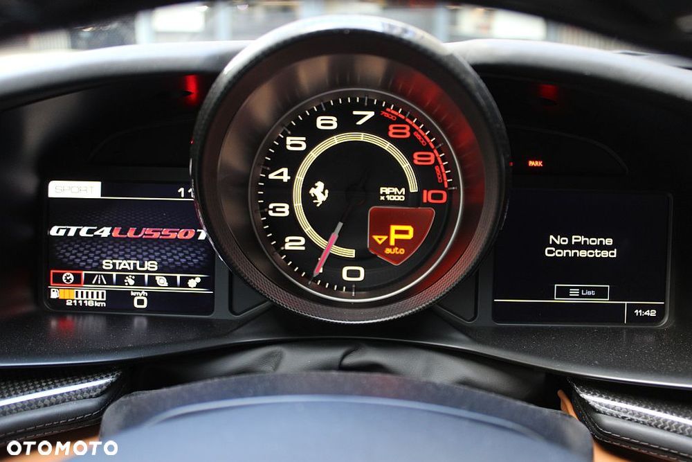 Ferrari GTC4Lusso - 29