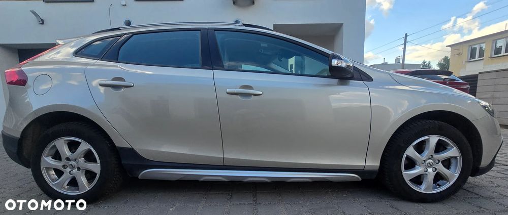 Volvo V40 Cross Country - 7