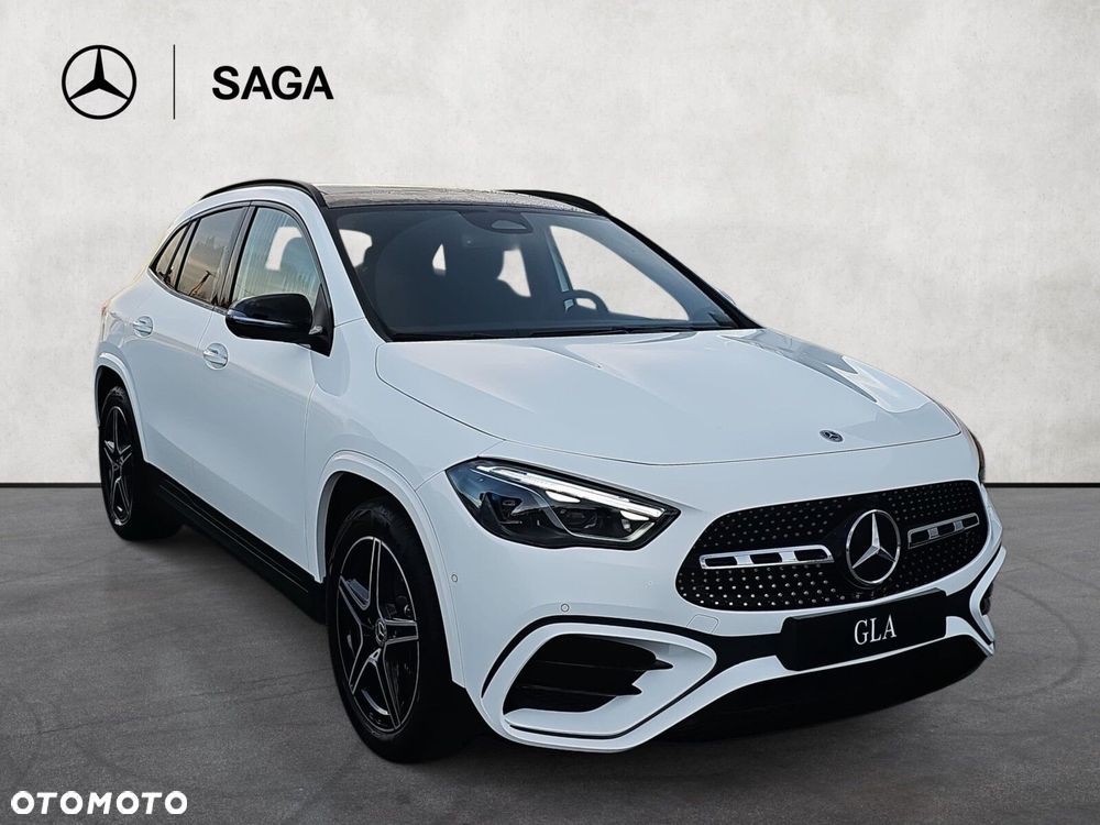 Mercedes-Benz GLA - 3