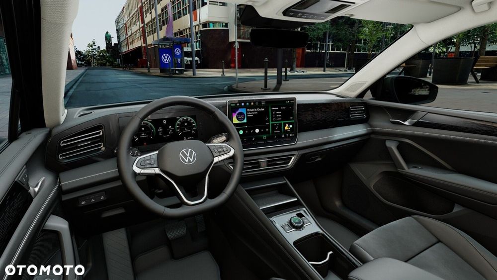 Volkswagen Tiguan - 10