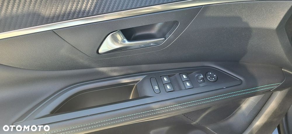 Peugeot 3008 1.2 PureTech Allure Pack S&S EAT8 - 11
