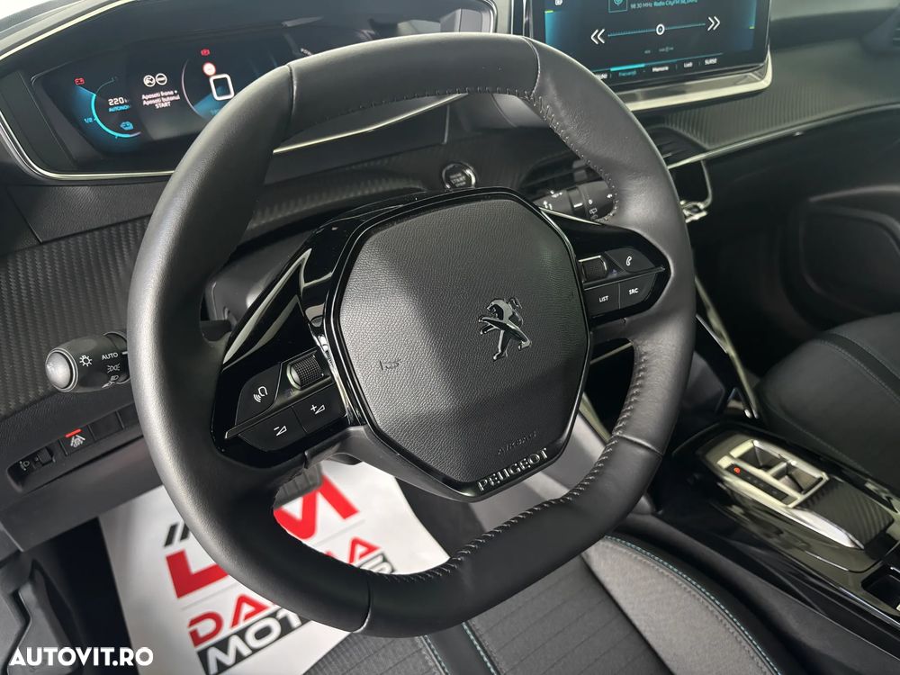 Peugeot 2008 136 Active - 11
