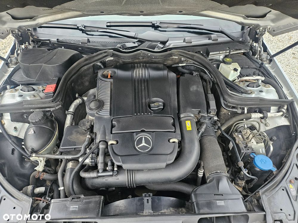 Mercedes-Benz Klasa E 250 CGI BlueEFFICIENCY Automatik Prime Edition - 33