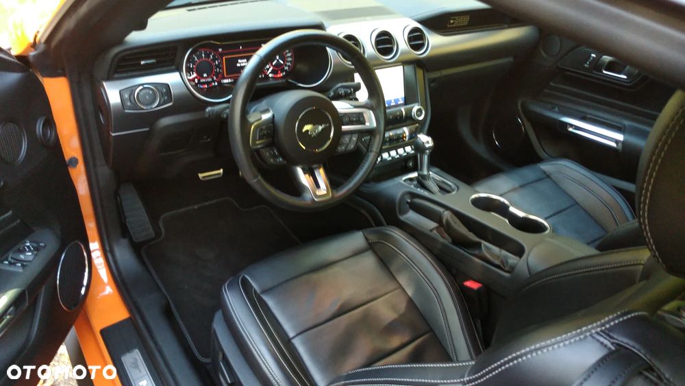 Ford Mustang - 19