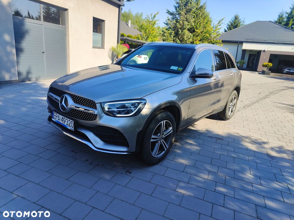 Mercedes-Benz GLC 300 4Matic 9G-TRONIC AMG Line - 1
