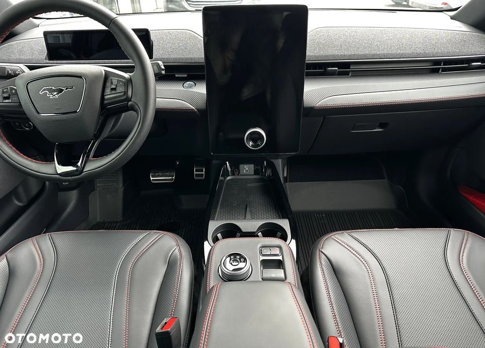 Ford Mustang Mach-E 75kWh AWD Premium - 9