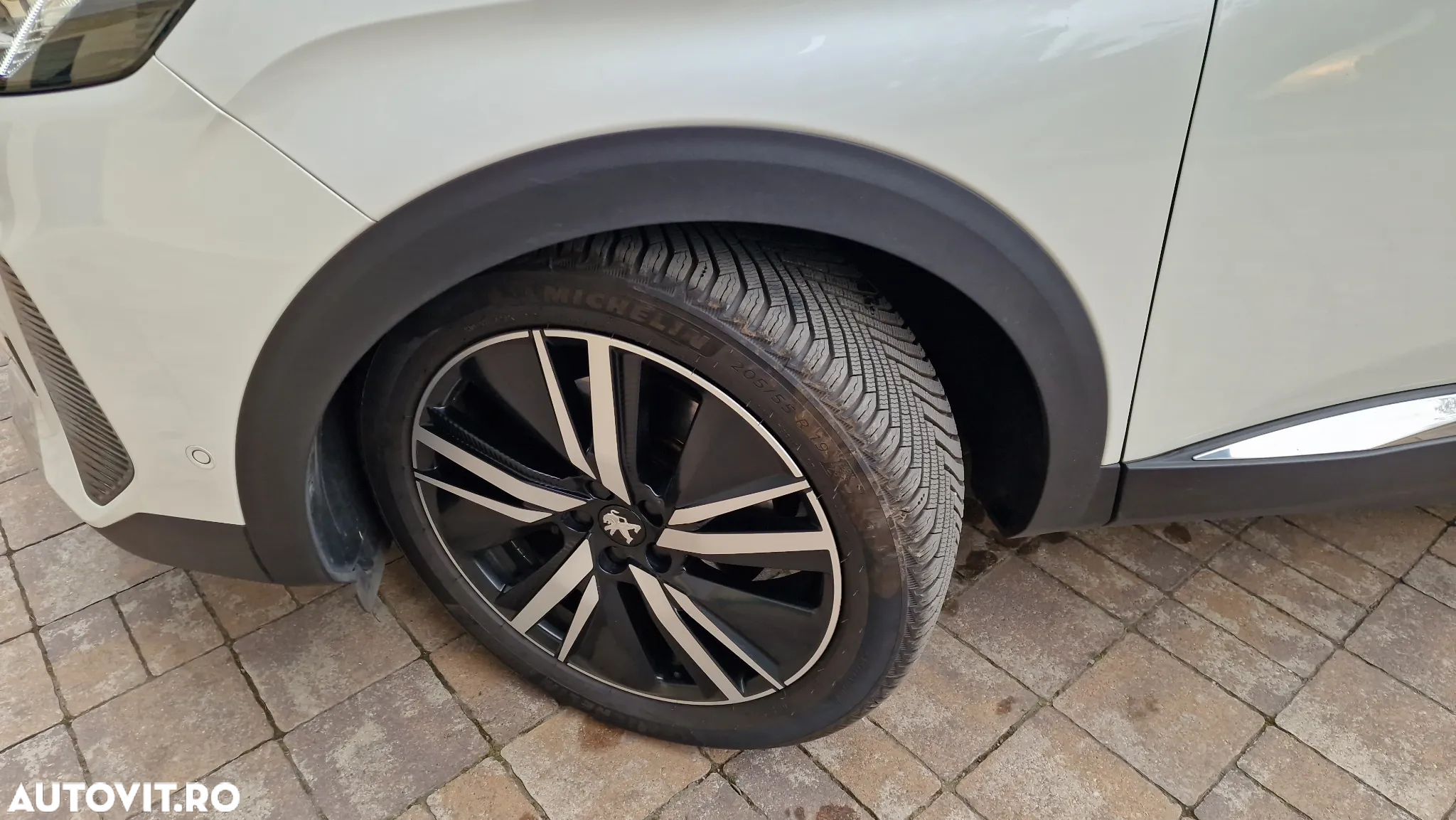 Peugeot 3008 PHEV EAT8 GT Pack - 28