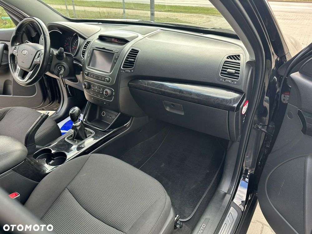 Kia Sorento - 8