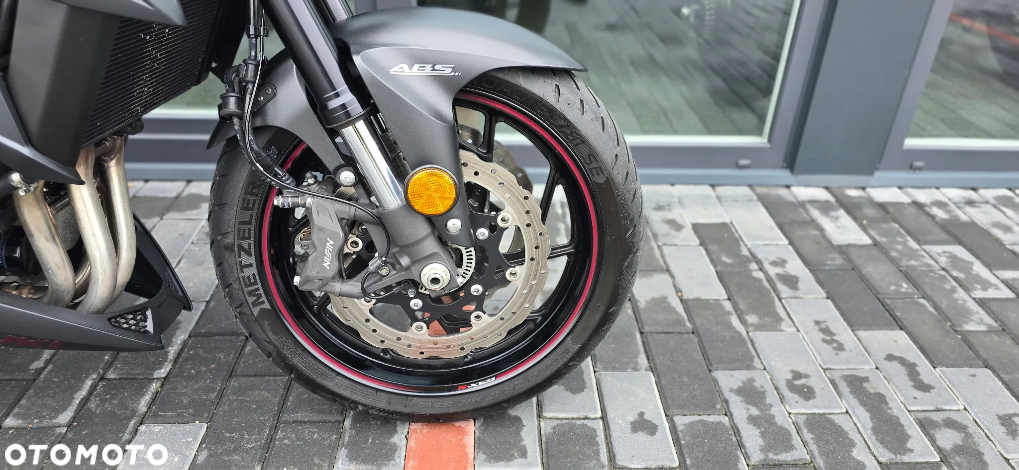 Suzuki GSX - 8
