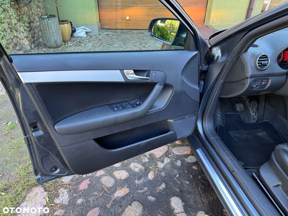 Audi A3 Sportback 1.9 TDI S line Sportpaket plus - 15