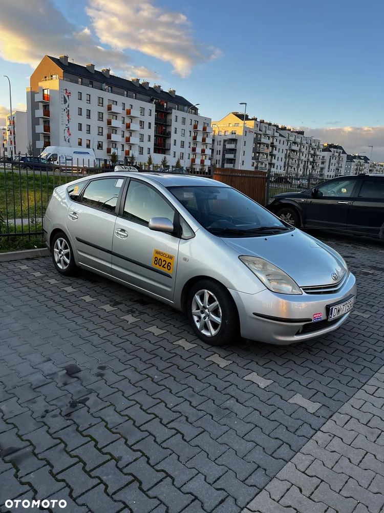 Toyota Prius 1.5 VVT-i Sol - 3