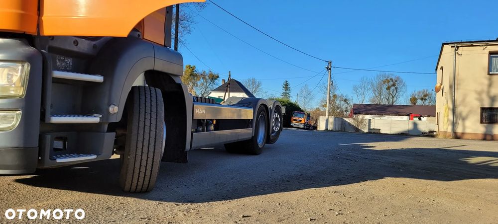 MAN TGS 2011r KRÓTKI ROZSTAW 390cm 3-y OSIOWY rama do zabudowy DMC 26t BECZKA ASENIZACJA - 15