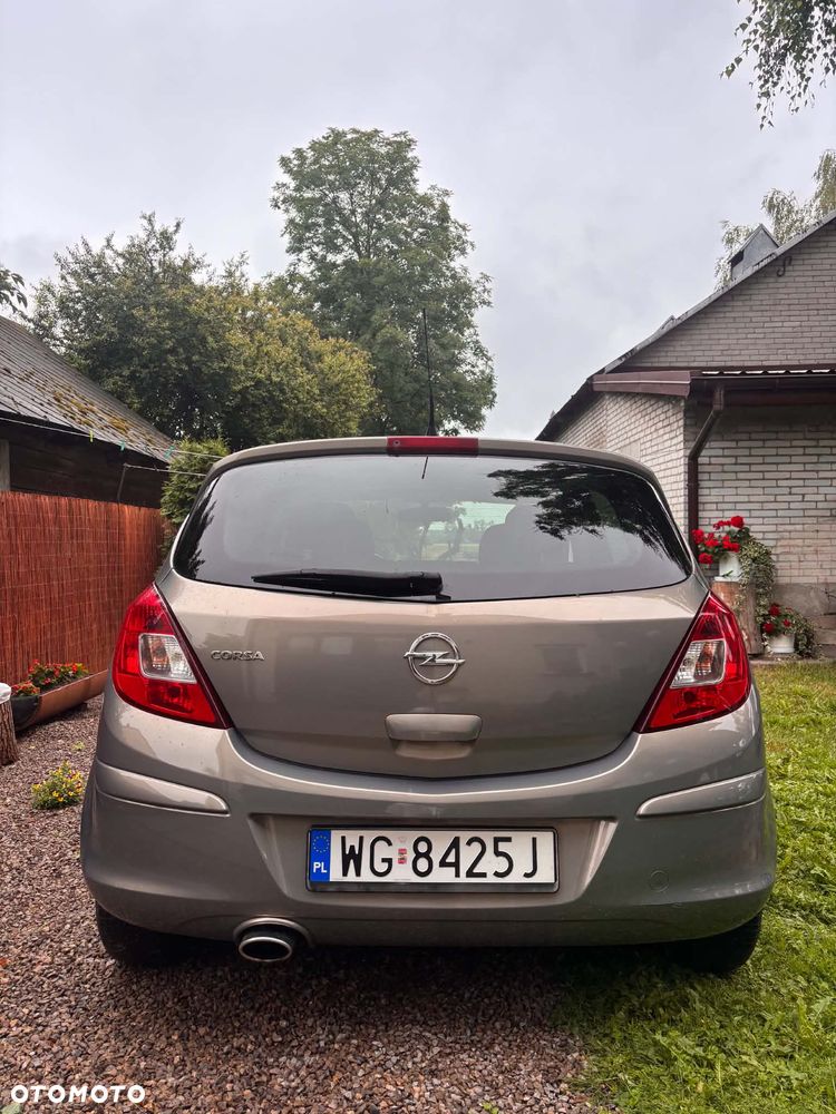 Opel Corsa 1.4 16V Satellite - 3