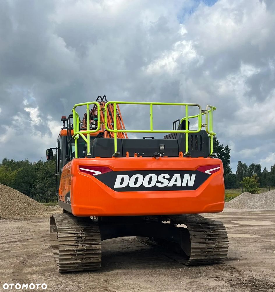 Doosan DX 300  LC - 7 KOPARKA GĄSIENICOWA - 17