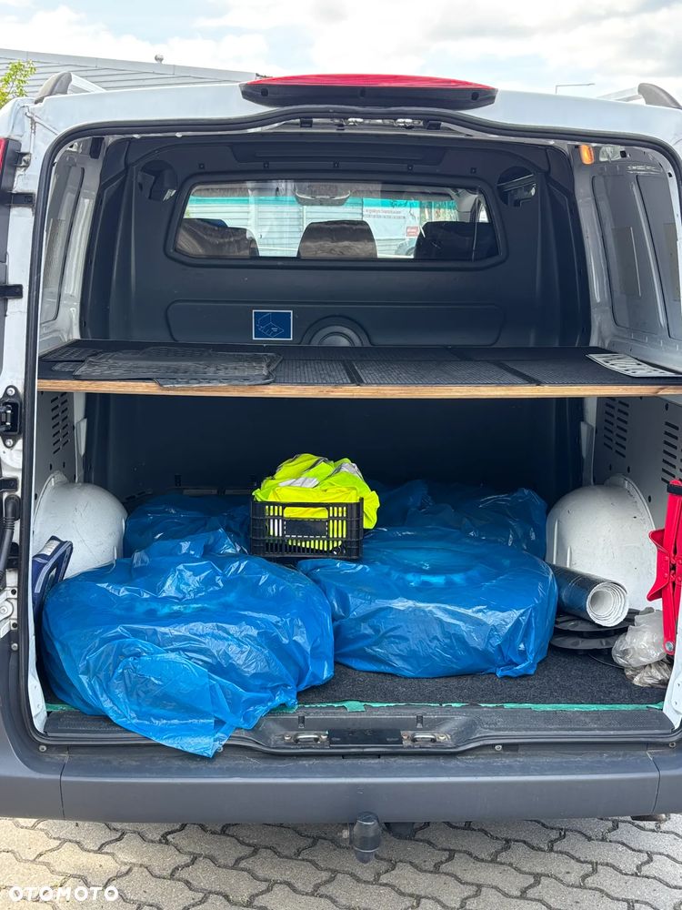 Mercedes-Benz VITO - 10