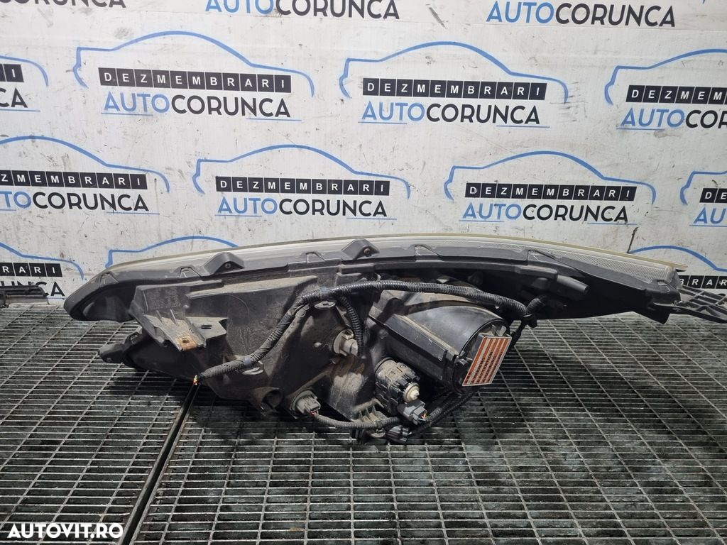 Far Dreapta Honda CR - V IV 2012 - 2018 SUV 4 Usi (1201) Xenon - 2