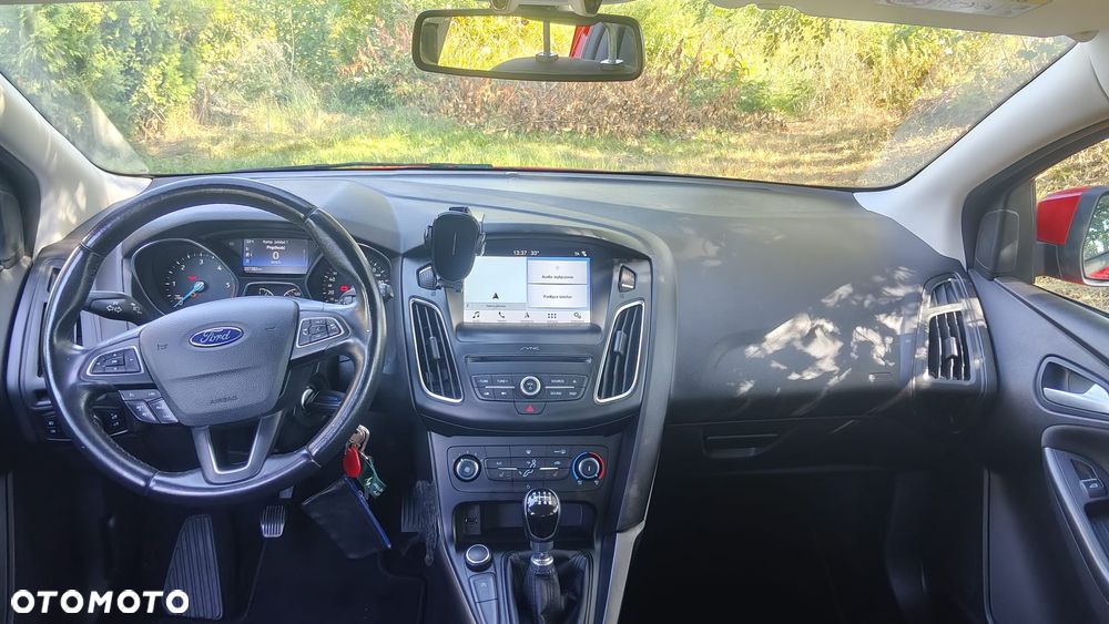 Ford Focus 1.5 TDCi ST-Line Red - 7