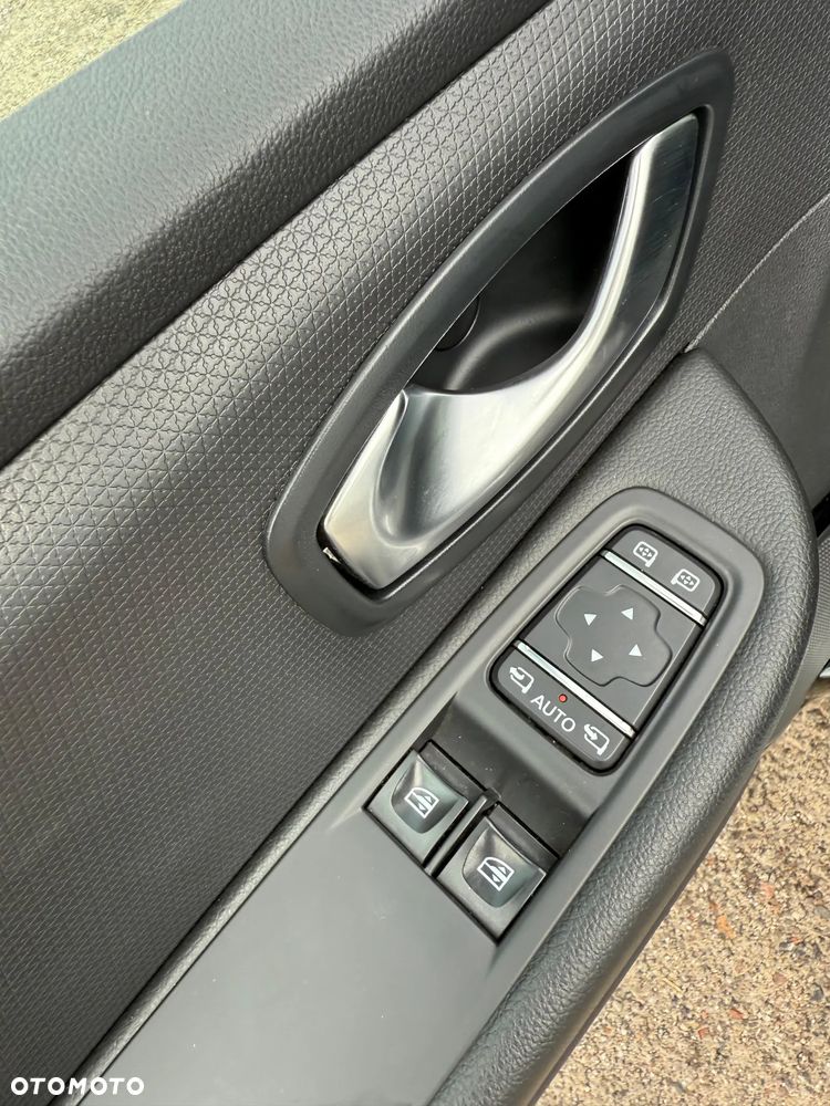 Renault Clio 1.2 Enegry TCe Limited 2018 - 5