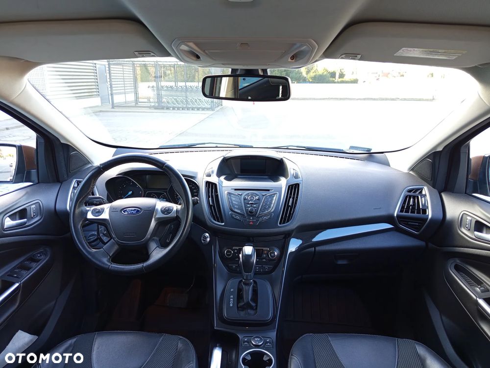 Ford Kuga 2.0 TDCi 4WD Titanium - 24