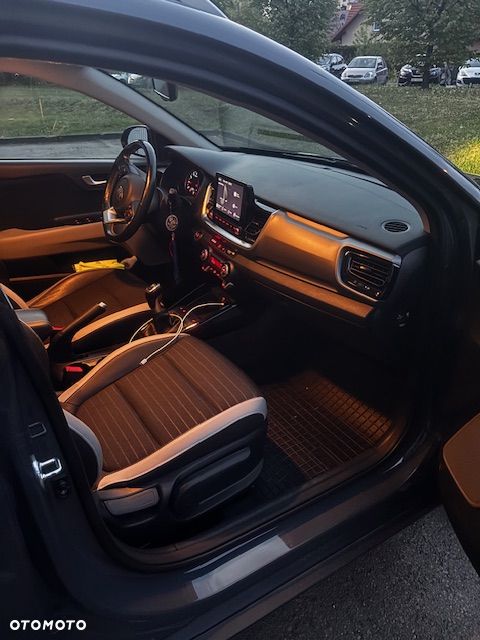 Kia Stonic 1.0 T-GDI L Business Line - 29