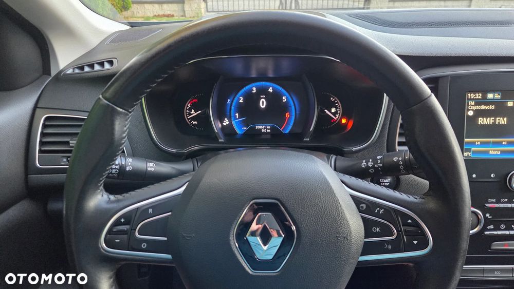 Renault Megane 1.3 TCe FAP Limited - 24