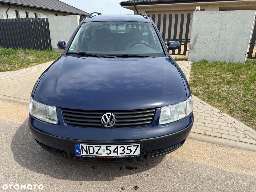 Volkswagen Passat 1.8 Comfortline - 11