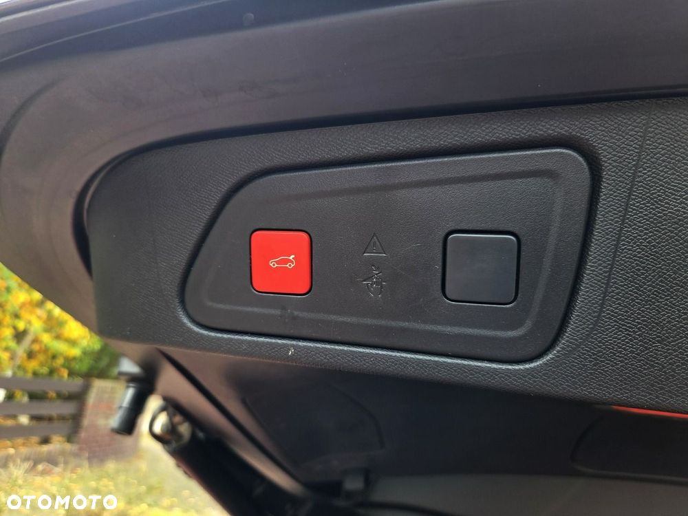 Citroën C5 Aircross 1.6 PHEV Shine EAT8 - 23