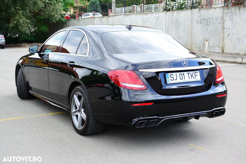 Mercedes-Benz E 300 de 9G-TRONIC - 5
