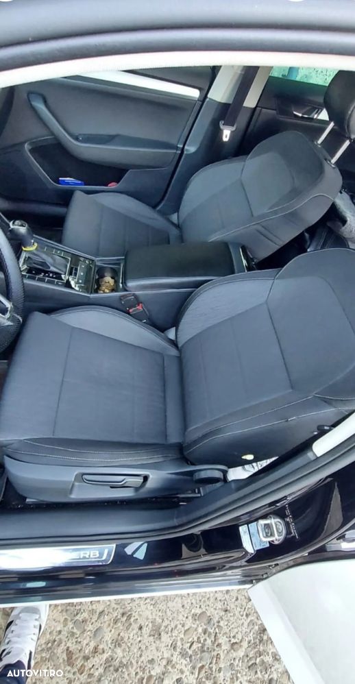 Skoda Superb 1.6 TDI DSG Style - 6