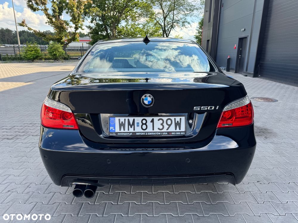 BMW Seria 5 550i Sport-Aut - 10