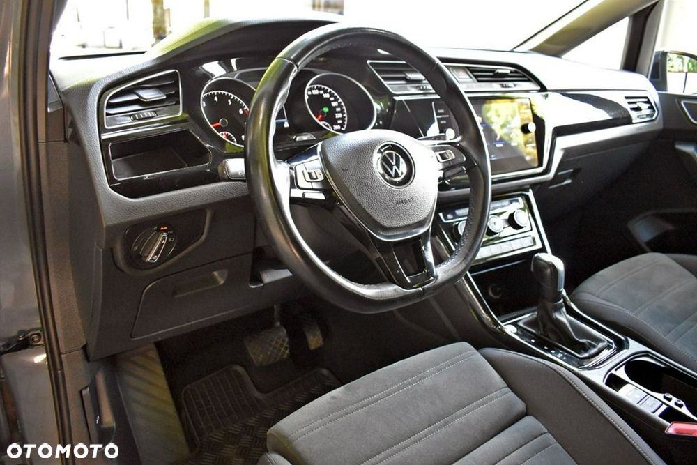 Volkswagen Touran 1.5 TSI EVO Highline DSG - 10