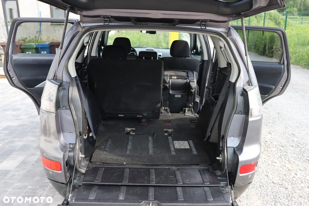 Mitsubishi Outlander 2.0 DID Instyle - 22