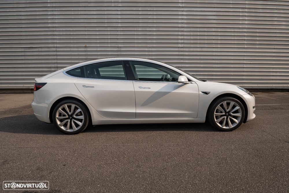 Tesla Model 3 AWD Dual Motor Performance - 7