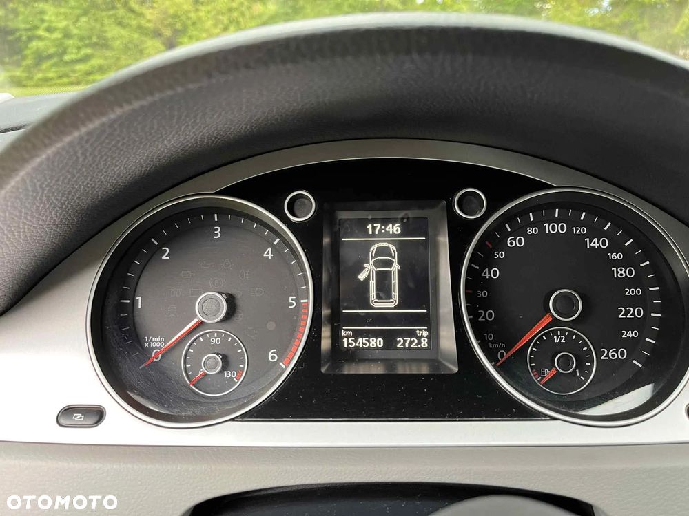 Volkswagen Passat 2.0 TDI Comfortline - 10