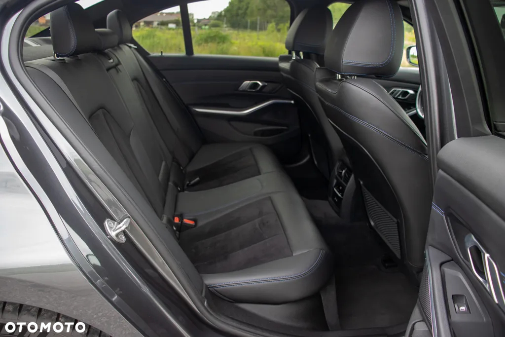 BMW Seria 3 320d xDrive M Sport sport - 10