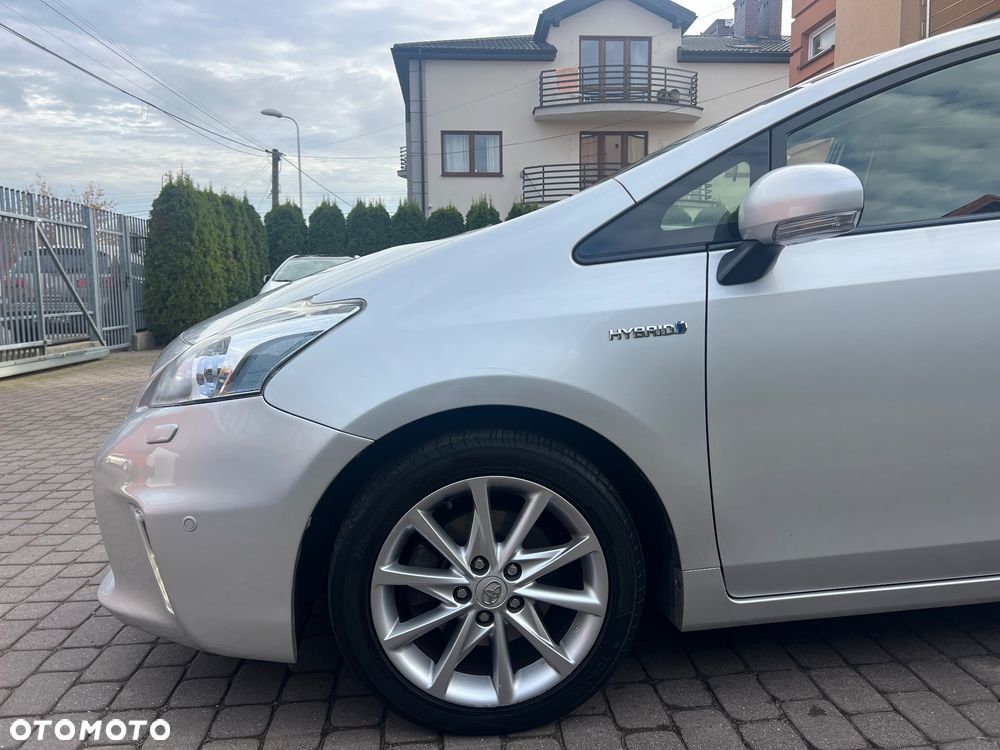 Toyota Prius+ (Hybrid) Executive - 17