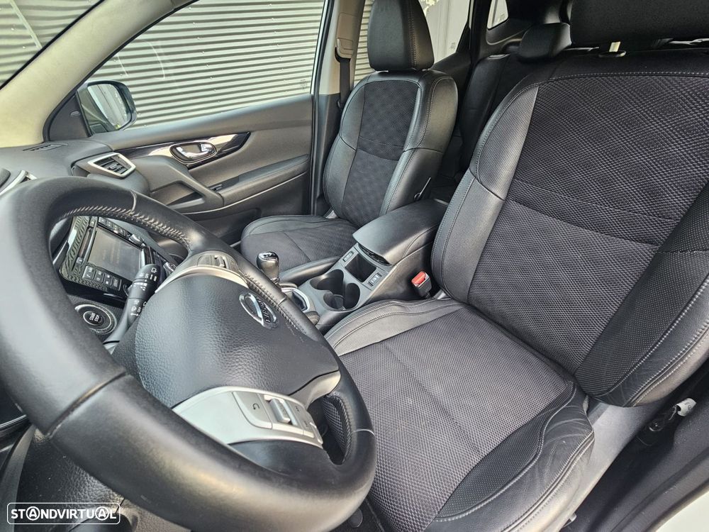Nissan Qashqai 1.5 dCi Tekna J19 - 19