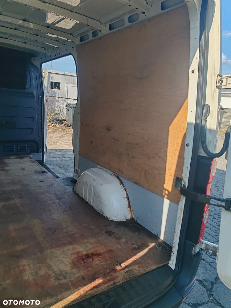 Volkswagen Crafter - 13