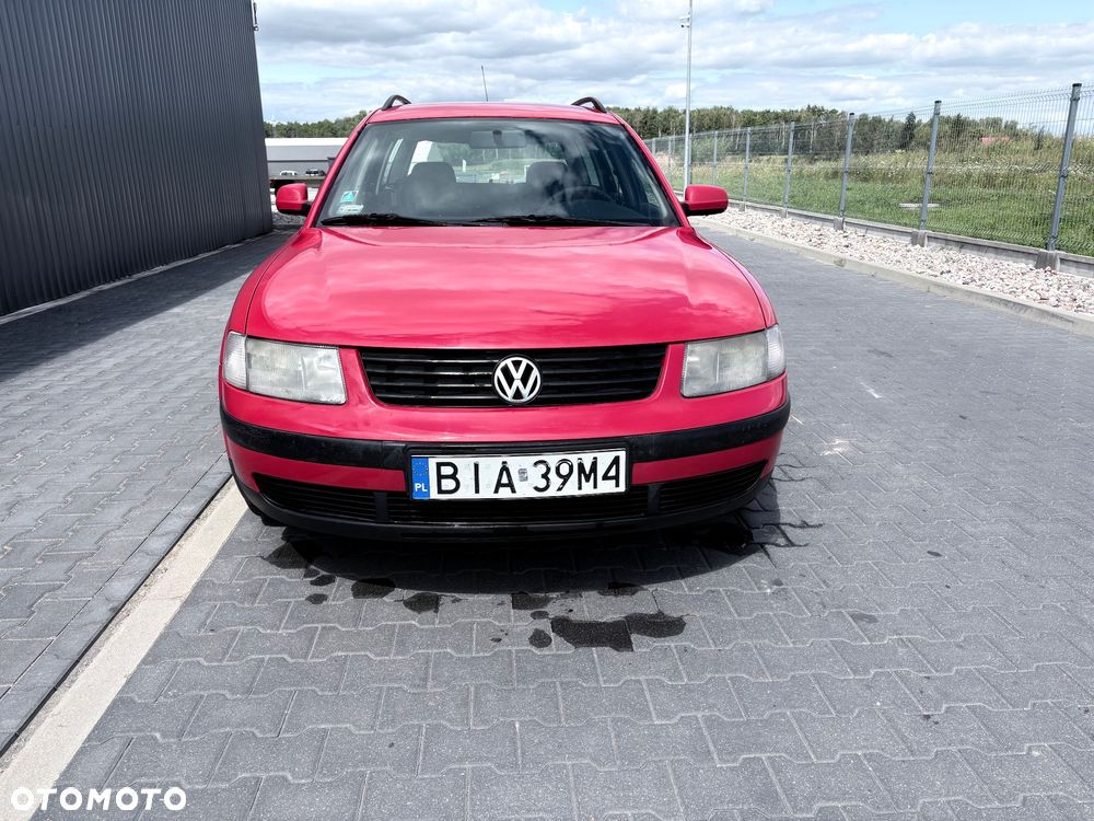 Volkswagen Passat - 11
