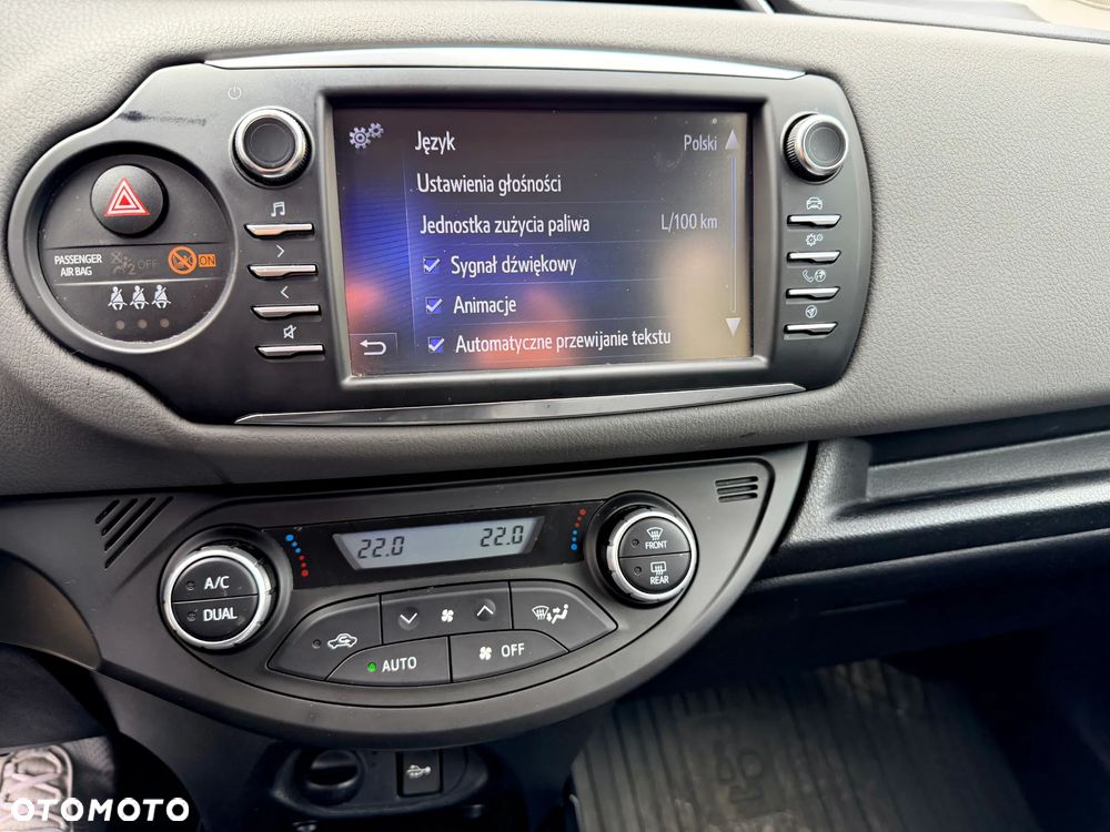 Toyota Yaris Hybrid 100 Sol - 18