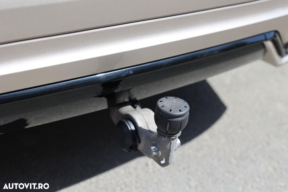 Volvo XC 60 T6 AWD Recharge Ultimate Black Edition - 16