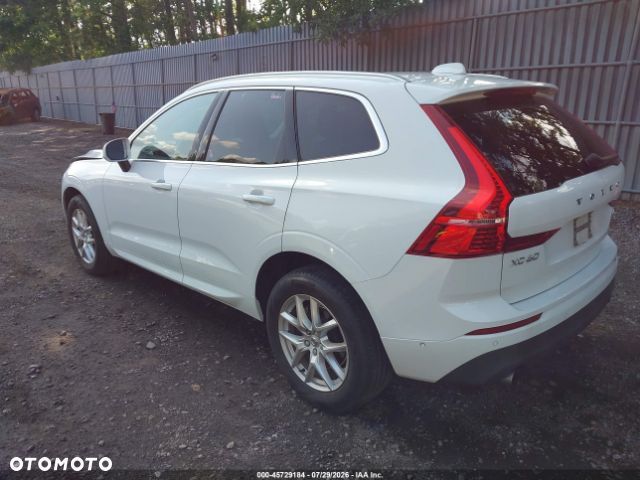 Volvo XC 60 T5 AWD Geartronic Momentum - 4