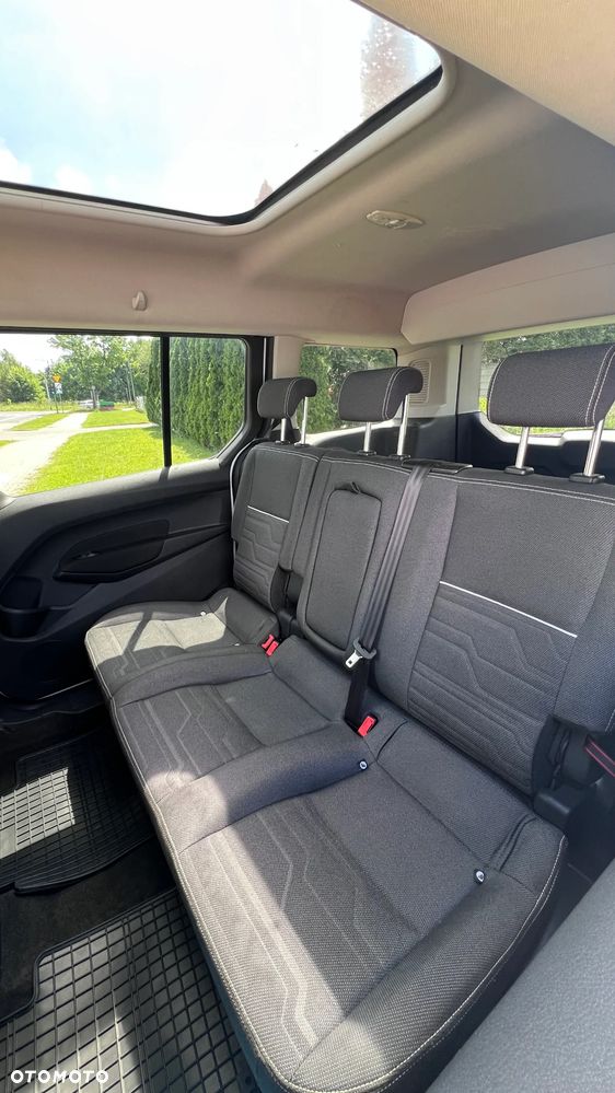 Ford Tourneo Connect Grand - 9